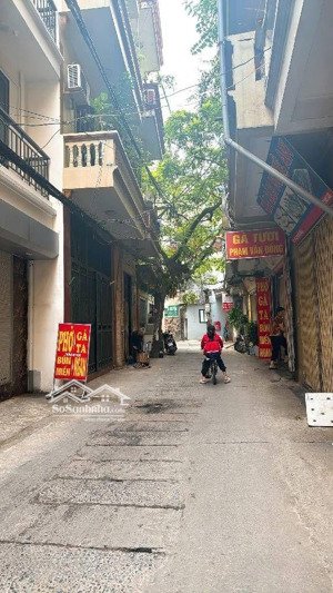 ôtô đỗ cửa, kinh doanh sầm uất, ngõ thông các ngã, nhà dân xây phạm văn đồng : 37m2, mặt tiền