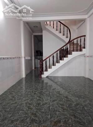 Cho thuê Nhà nguyên căn 1 trệt 2 lầu hẻm 86 Cách Mạng Tháng 8