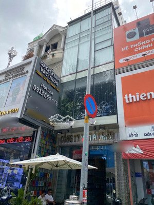 mặt tiền huỳnh văn bánh 180m2, 5 tầng dòng tiền 35tr/th giảm còn 10 tỷ