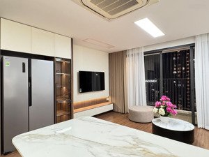 chính chủ cần bán cc 48m2 tại chùa láng, 4,3 tỷ giá cực chất, 2pn, 2wc, nội thất đầy đủ