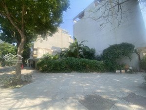 chính chủ cần bán gấp mảnh đất thượng thanh dt 75m2, mt 5.6m, gần hồ, công viên, trường học, chợ.