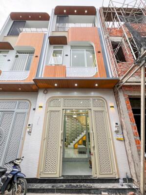 Nhà 1 trệt 2 lầu Full Nội Thất - Hẻm 137 Hoàng Quốc Việt - Gần Chợ An Bình và bệnh viện Nhi Đồng