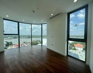 350m2 duplex penthosue quận 2 nhà đẹp view kênh đào nhạc nước