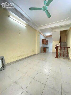 Cho thuê nhà ngõ 165 Giáp Bát, 38m² x 5 tầng, gồm 3 phòng ngủ – 4 WC, 12 triệu