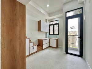 căn hộ có gác lửng gần đh bách khoa, vạn hạnh mall, đại học ngoại ngữ tin học