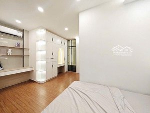 nhà đẹp ở ngay, nguyễn đình chiểu,quận 3, 5 tầng, nở hậu 5m, 39m2, hẻm 4m, 8.x tỷ