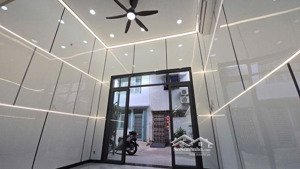 chỉ 4,55 tỷ - sổ hồng 67,98 m² (3,8 x 14,6) - nhà đẹp đường phù đổng thiên vương