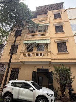 cc cho thuê biệt thự lô góc nguyễn chánh trung hoà yên hoà làm văn phòng, spa, du học, kho, cafe