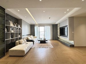 chính chủ bán căn 2pn full đồ kosmo tây hồ - toà center. lh: 