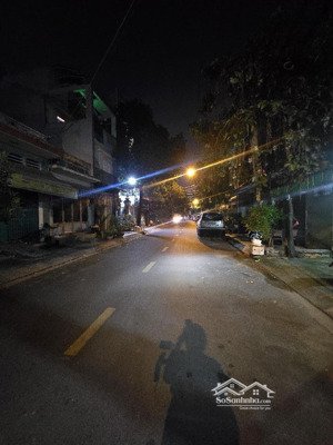 siêu phẩm 2 tầng mặt tiền 92m2 - vừa ở vừa kd văn phòng công ty- gần chợ tân hương - đường 6m thông