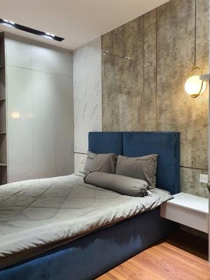 bán căn hộ sunrise city view 76m, 2pn, view đông, giá tốt