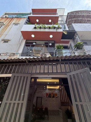 ô tô ngủ trong nhà đường 6.2m nguyễn hữu cầu- q1. giá 4tỷ850. đang cho thuê 32tr. gần chợ tân định