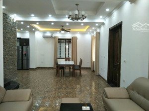 cho thuê biệt thự đẹp vạn phúc, hà đông 30 tr. 205m2, 3 tầng, mt 10m, đh,nội thất đầy đủ 