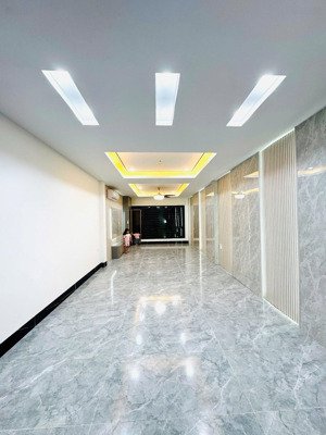 giá cực tốt! phố nguyễn chí thanh, hai thoáng, thang máy ô tô tránh, vỉa hè, kd, 78m*6 tầng, 28,7tỷ