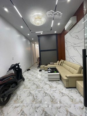 bán nha đào tấn - ba đình - phân lô - 6 tầng, thang_máy - gần lotte vincom - vị trí vàng - 18 tỷ