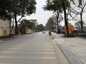 đất trung tâm thị trấn quốc oai (xã quốc oai) ngay ga metro văn cao và bệnh viện sản nhi trung ương