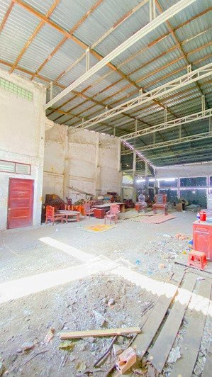 cho thuê 2.000 m2 kho và đất trống chợ nổi cái răng có điện 3 pha