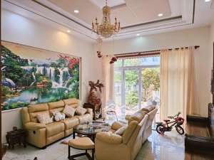 cg biệt thự lô gốc kdc gia hòa pl b - 4 tầng có thang máy - dt: 252m2 - 4pn 5wc - giá 23,8 tỷ