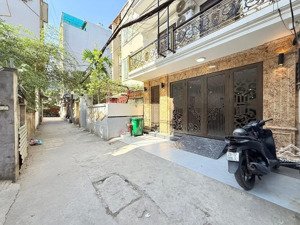 chdv phố minh khai lô góc 3 thoáng - 28pkk full đồ dt 2 tỷ/năm - ô tô đỗ cửa - full hệ thống pcc