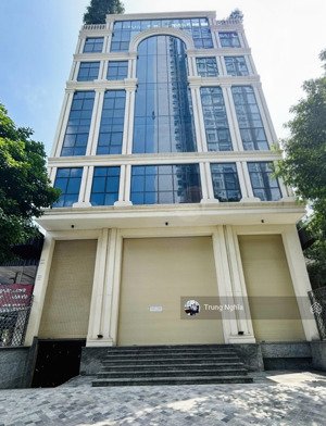 tòa nhà đường hai bà trưng diện tích: 12x20m hầm 6 tầng cho thuê