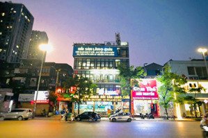 cực hiếm !! cho thuê mặt phố bà triệu dt120x3 tầng mt12m vị trí rất đẹp dễ nhận diện thương hiệu