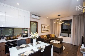 chuyển nhà xuống bt cần bán gấp căn góc đẹp nhất tòa. dt 124m2, 3pn, 2vs full nội thất