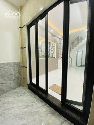 bán nhà riêng tại đội cấn, 6 tỷ, 25m2, 3pn, 5 tầng, hà nội