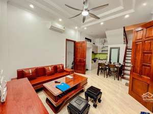 bán nhà linh quang đống đa dân xây chắc 20m ra phố nội thất đẹp 8 ngủ 40m x 6 tầng giá 9.2 tỷ