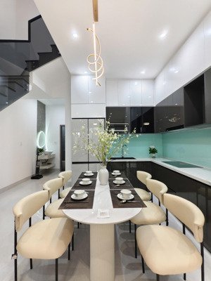 bán nhà ngay trung tâm bến xe đà nẵng, hoà minh, liên chiểu, đà nẵng. liên hệ: 