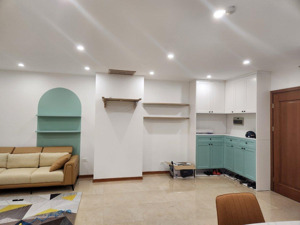 cần bán căn hộ 2pn tòa trung yên plaza 110m2 giá hợp lý. lh 