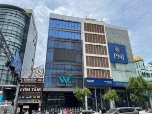 tòa nhà cho thuê đường nguyễn văn trỗi, phường 15. cung đường huyết mạch. dt: 10x25m. hầm - 7 tầng