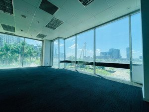 cho thuê tòa nhà góc 2mt đường tôn đức thắng phường bến nghé khu kd sầm uất trung tâm quận 1