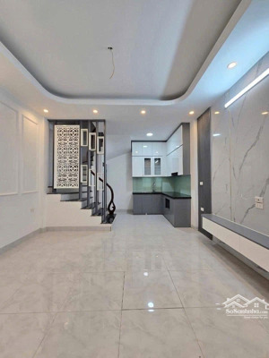 bán nhà riêng tại phố tôn đức thắng, 9,8 tỷ, 32 m2, 4 tầng giá cực chất