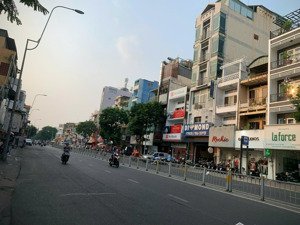cần bán nhà mặt tiền lê văn sỹ ngay chợ nguyễn văn trỗi quận 3 4x17 5 tầng giá 36 tỷ