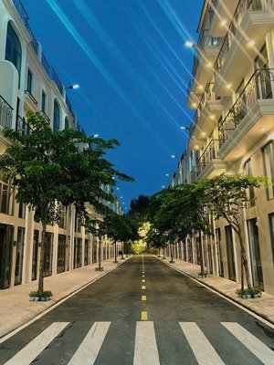 nhà mặt tiền quách điêu - sân bay tân sơn nhất - sẵn hđ thuê 25-40 triệu