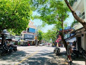 bán đất xây khách sạn mặt tiền bạch đằng tttp nha trang . giá chỉ 174m2