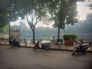 mặt phố hồ văn chương , đống đa, thang máy, gara, kinh doanh, 151m2 x 8 tầng, giá 68 tỷ