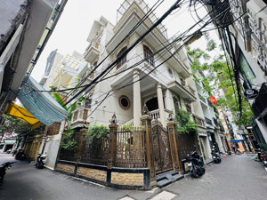 bán căn biệt thự mini 4 tầng lô góc dt 65m mt 6m lô góc ô tô vào nhà trung tâm cầu giấy nhỉnh 23 tỷ