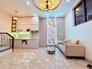 bán nhà đống đa - 5 bước ra mặt phố chùa bộc - giá tiền hiếm - dân xây kiên cố - mặt tiền 5m - sổ đ