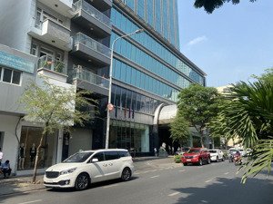 cho thuê nhà đường đông du, p bến nghé, q1. dt 8x12m, kc 1 trệt 2 lầu. giá 70tr/th. lh 