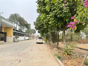 bán lỗ mảnh đất 158m, mt 7m, bình yên, hoà lạc. gần sát đh quốc gia, ql 21, ga metro.giá chỉ 3.1 tỷ