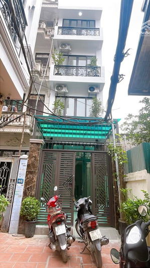 hiếm - 68 cầu giấy - 50m - 4 tầng - mt 4m - ngõ rộng - thoáng - nhà mới - ở ngay - full nội thất