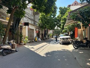bán nhà tân mai 78m ô tô đỗ cửa giá hơn chục tỷ