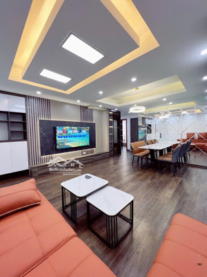 căn chung cư full nội thất 98 m2 giá chỉ 8tỷ nhỉnh 4 ngủ tại nguyễn cơ thạch- mỹ đình 