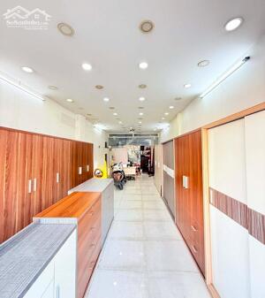 Bán nhà mặt tiền kinh doanh, rẻ nhất đường Trường Chinh, P12, Tân Bình, 71m2, 3 tầng