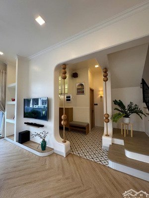 cho thuê biệt thự mới, nhà full nội thất mới 100% tại kđt zeistgeist nhà bè lh: mai