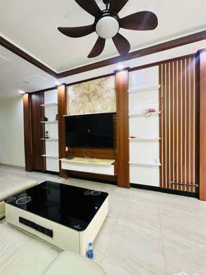 siêu hiếm, nhà đẹp,oto tránh,full nội thất, ngõ thông nhiều phố lớn,gần chợ 25m*4t