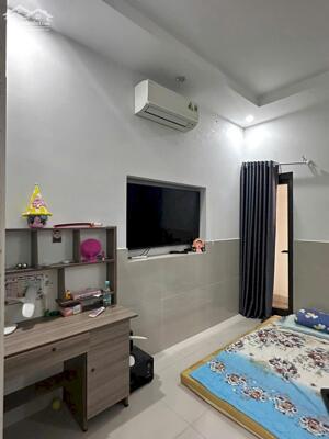 Bán nhà 1 trệt 2 lầu, DT 5 * 17m, KDC Đinh Thuận, Phường Tân Hiệp.