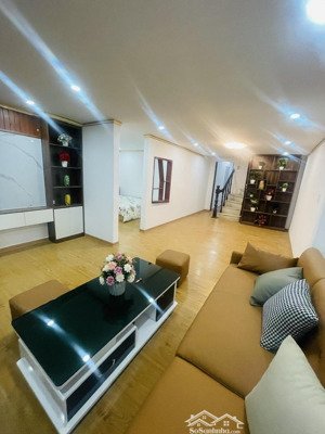 bán căn tập thể thái thịnh, đống đa. dt 150m2(5 ngủ, 2vs). nhà 2 mặt thoáng, full nội thất, ở ngay