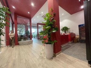 cho thuê nhà 10x20 4 tầng có hầm khu him lam q7 cũ chỉ 110tr.